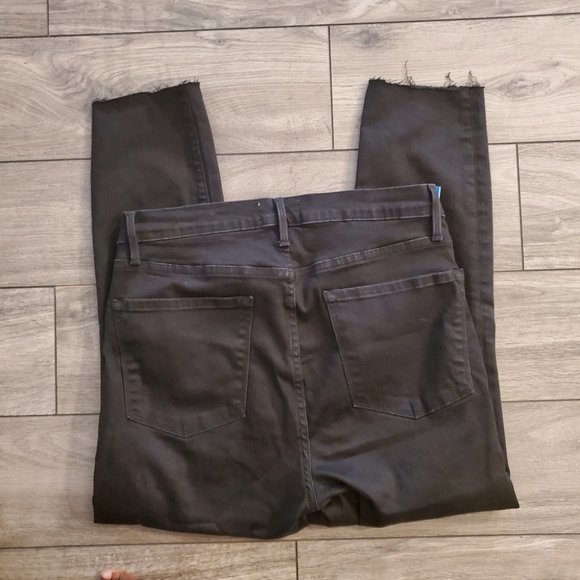 FRAME | Ali High Rise Cigarette Skinny Jeans in Black (Size 31) - Picture 3 of 10